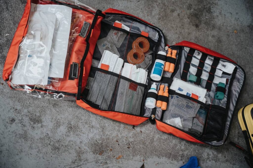 a photo of a first aid kt